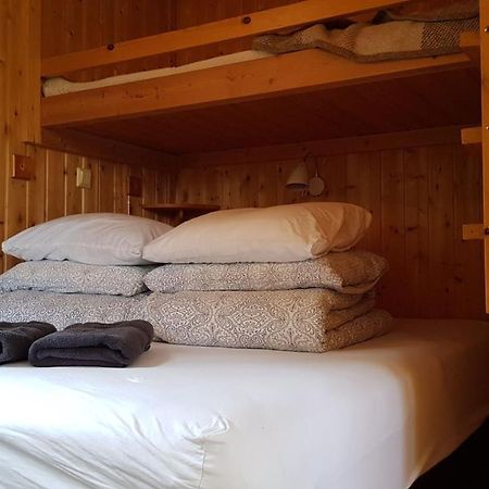 Cozy Cabin In The Woods Селфос Екстериор снимка