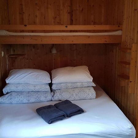 Cozy Cabin In The Woods Селфос Екстериор снимка