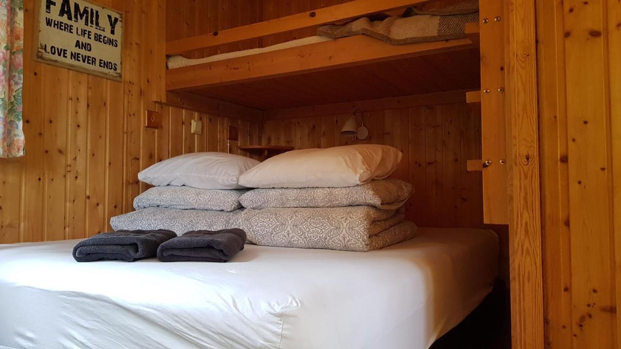 Cozy Cabin In The Woods Селфос Екстериор снимка